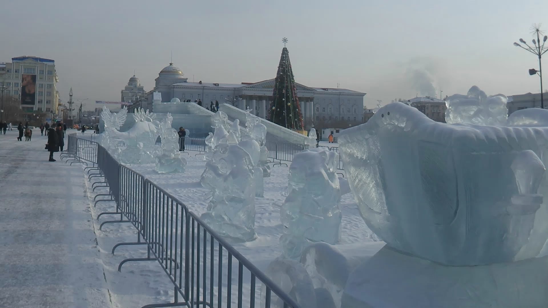 Чита зимой. Чита Ленина ледяной городок. Ледовый городок Чита 2020. Горки на площади Ленина 2018 Чита. Город Улан Удэ ледяной городок.