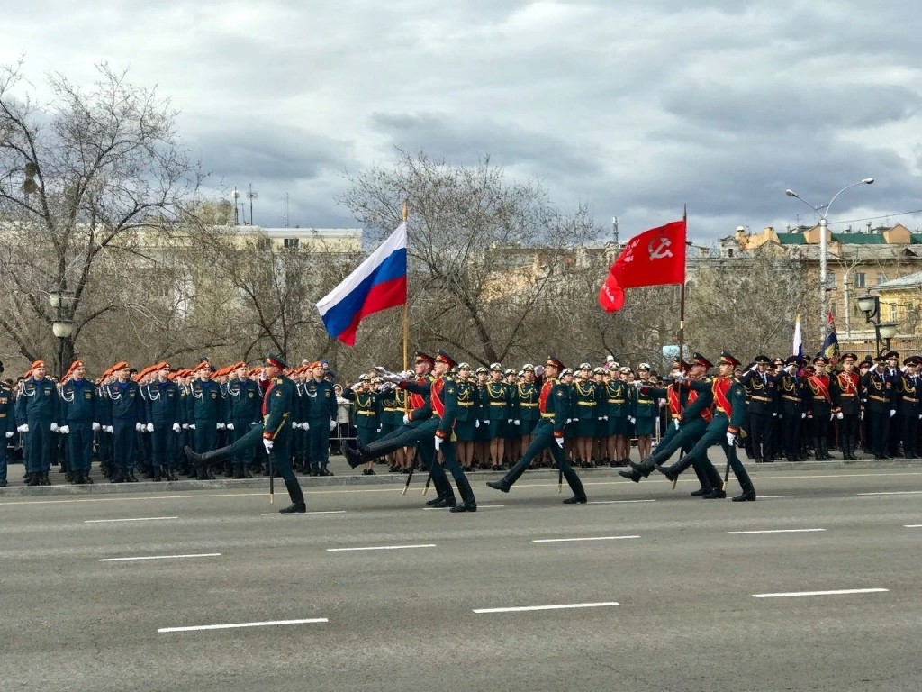 Парад победы в чите фото